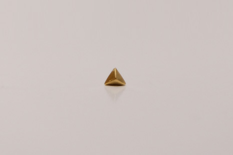 studs-pierce-small